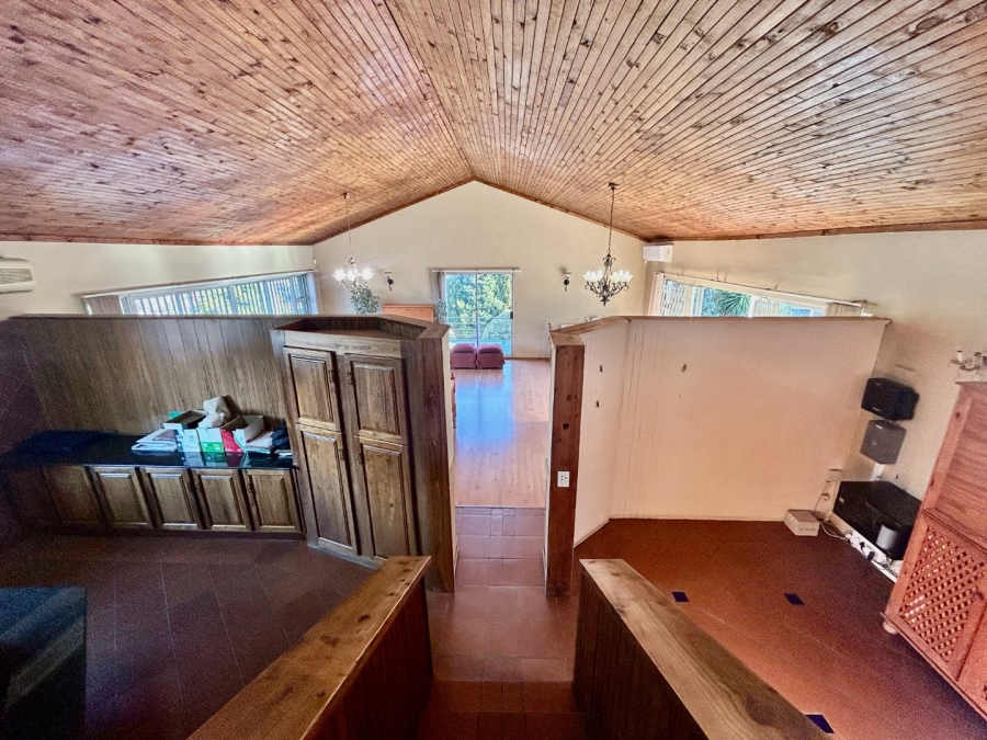 6 Bedroom Property for Sale in Schoemansville North West